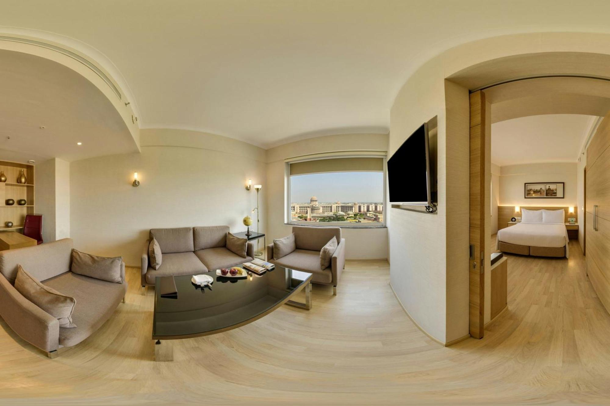 Fairfield by Marriott Lucknow Hotell Exteriör bild