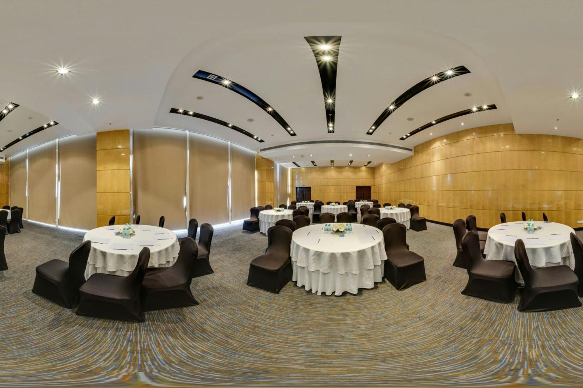 Fairfield by Marriott Lucknow Hotell Exteriör bild