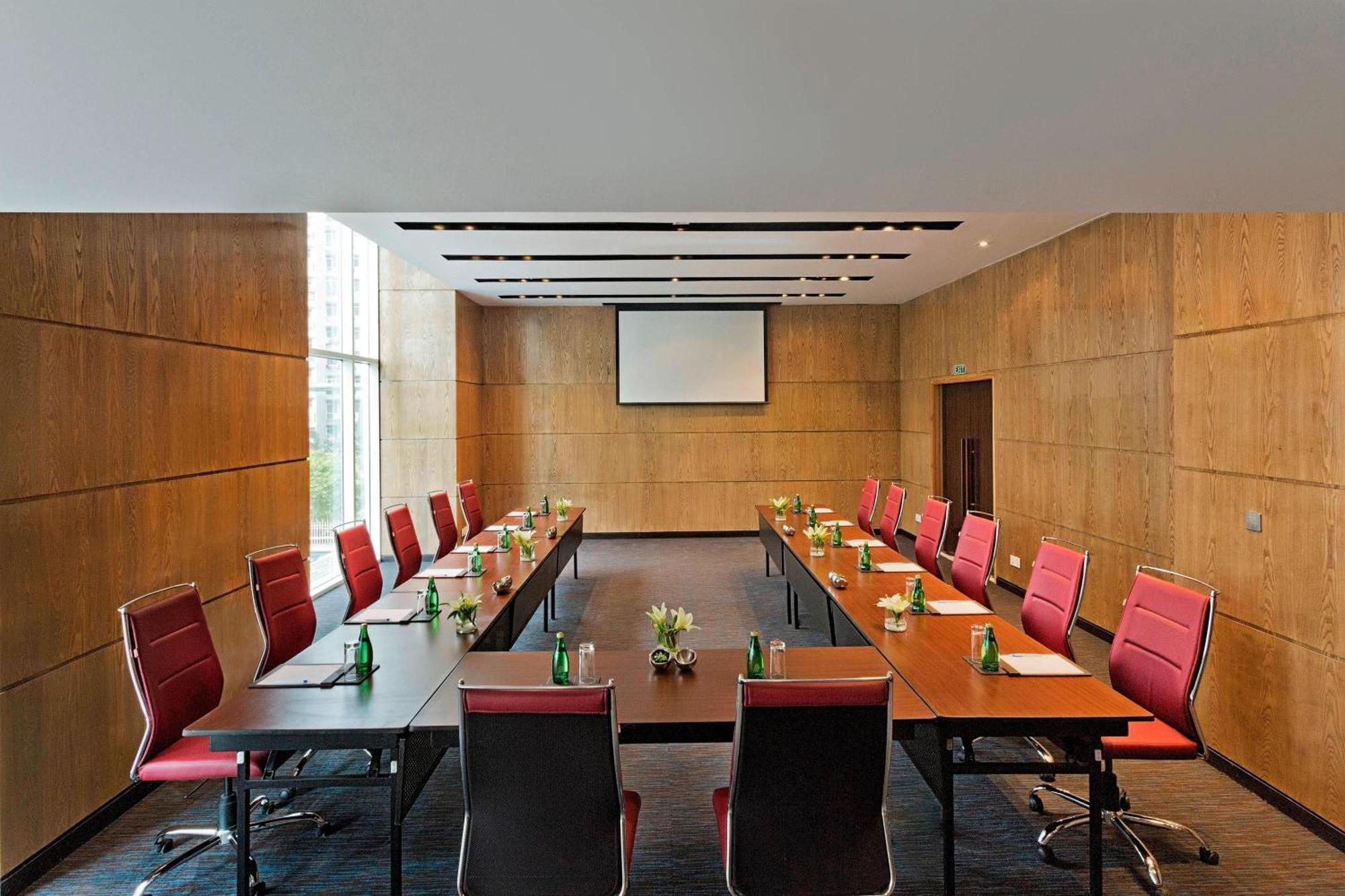 Fairfield by Marriott Lucknow Hotell Exteriör bild