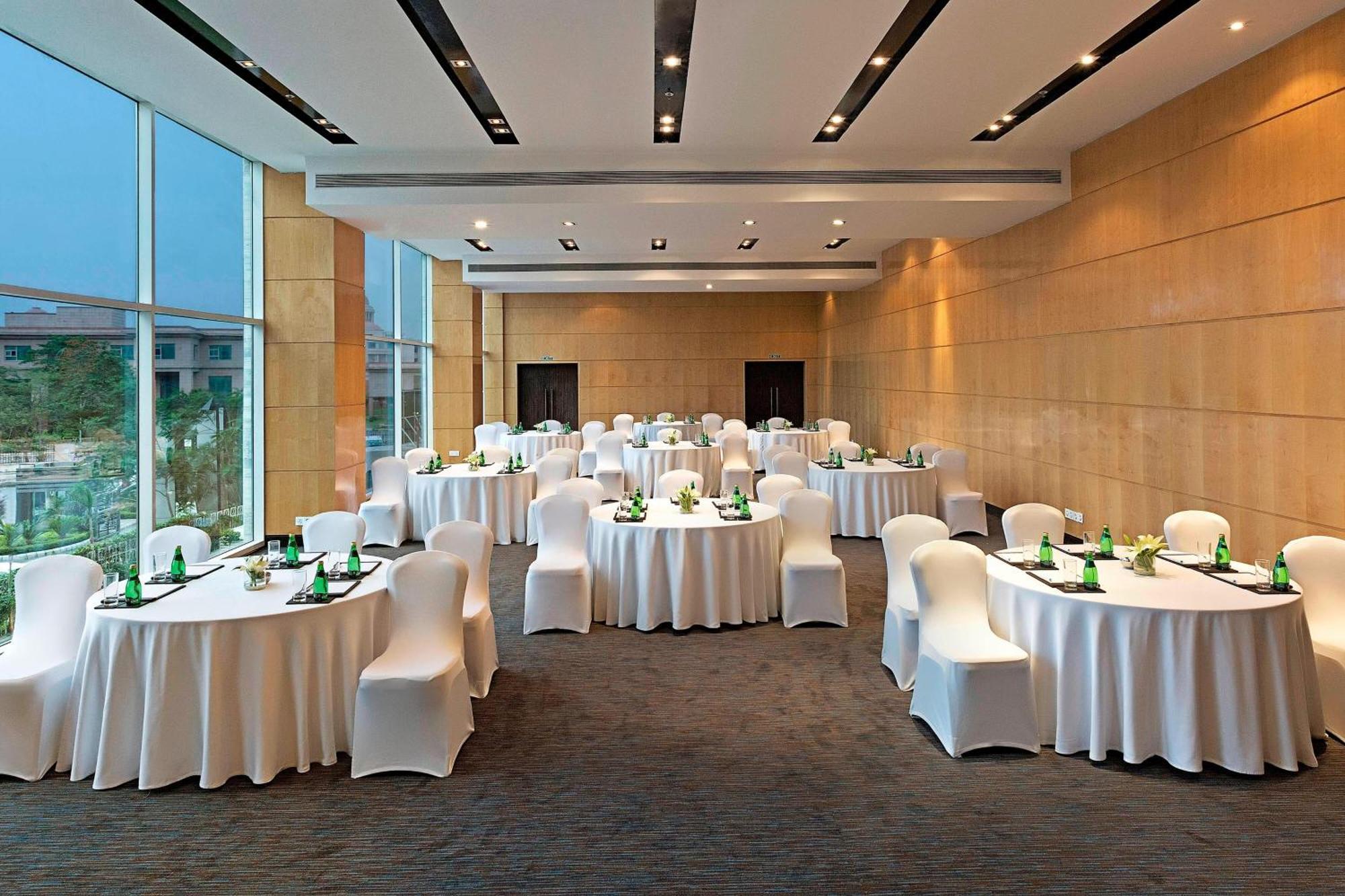 Fairfield by Marriott Lucknow Hotell Exteriör bild