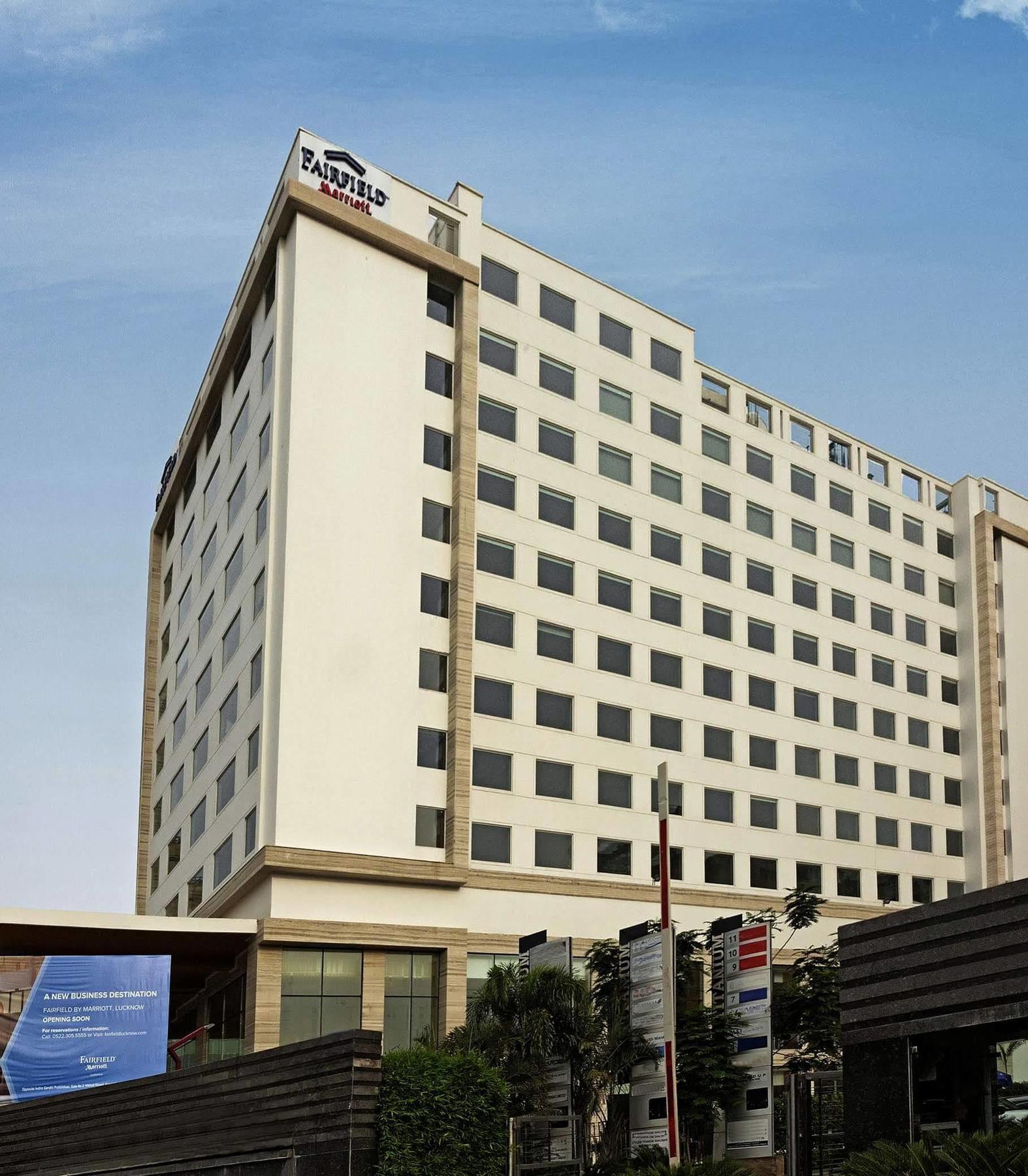 Fairfield by Marriott Lucknow Hotell Exteriör bild